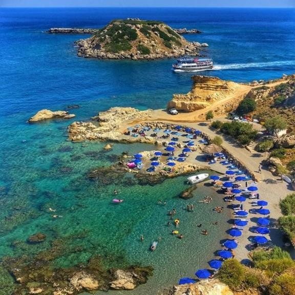 Grande Blue Suites With Private Bay Archangelos  Extérieur photo