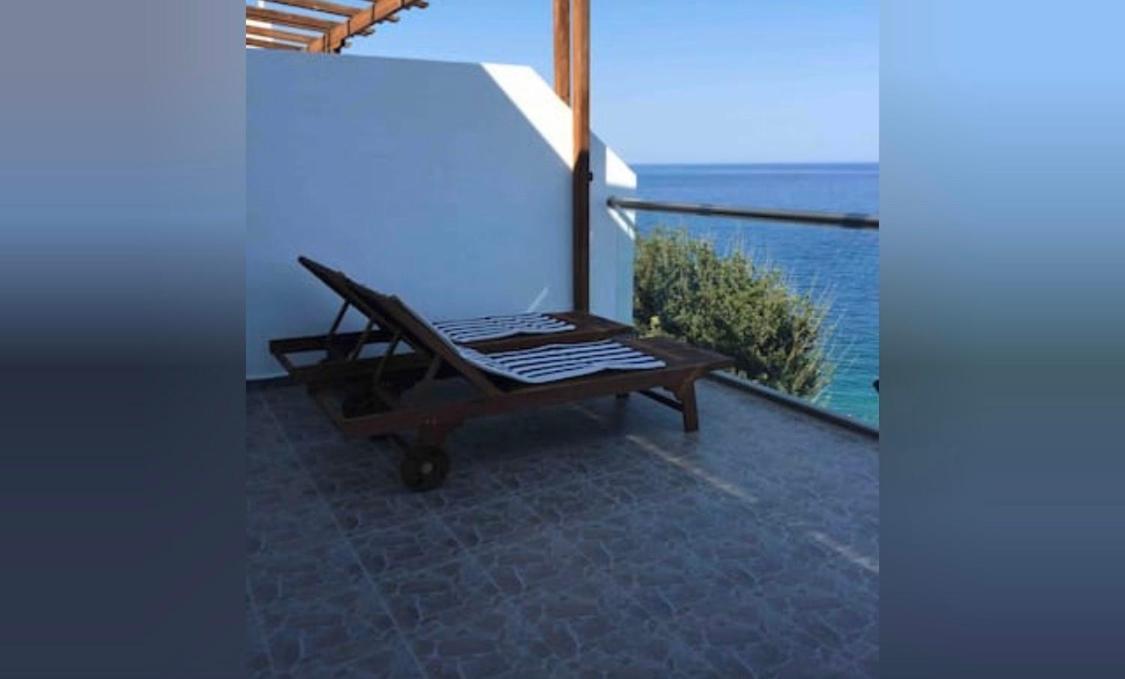 Grande Blue Suites With Private Bay Archangelos  Extérieur photo