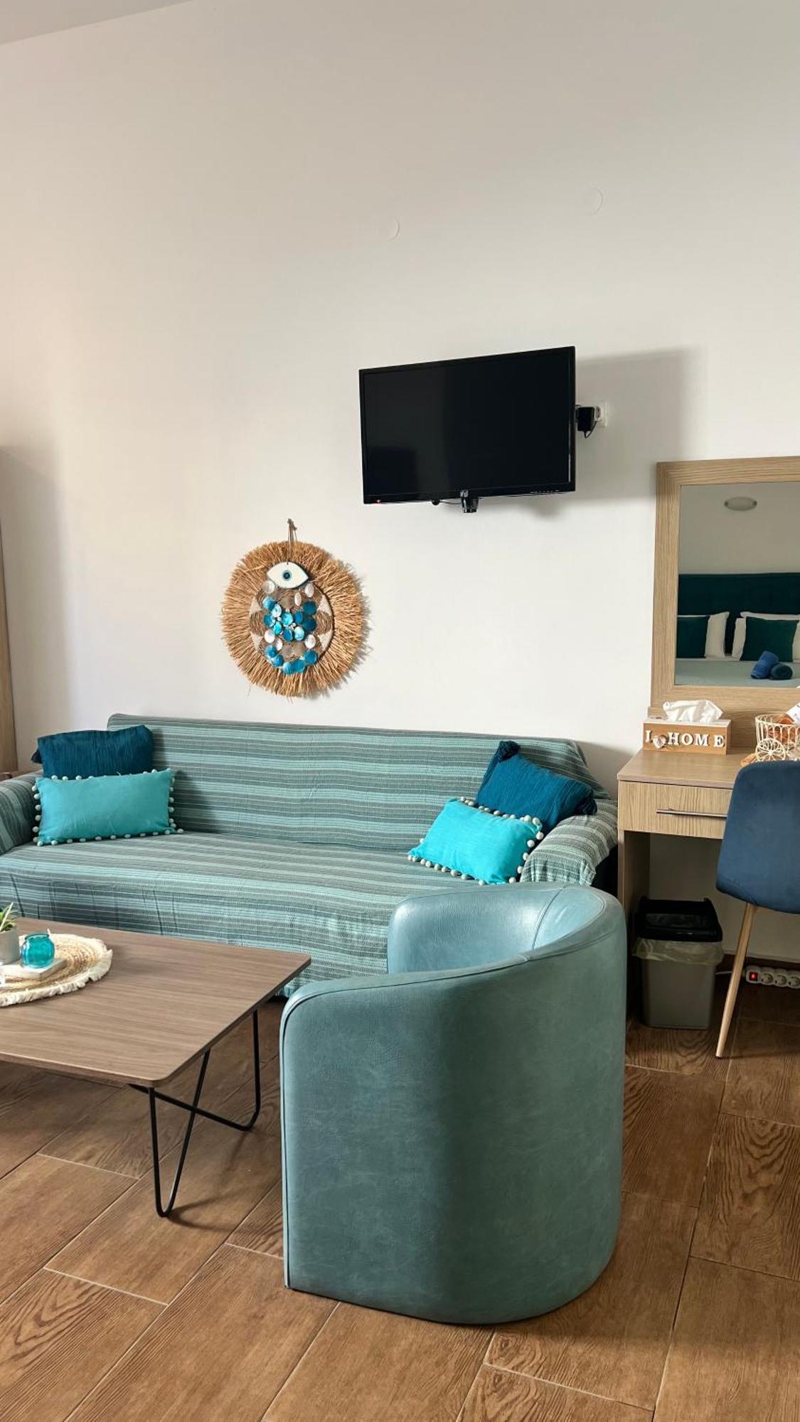 Grande Blue Suites With Private Bay Archangelos  Extérieur photo
